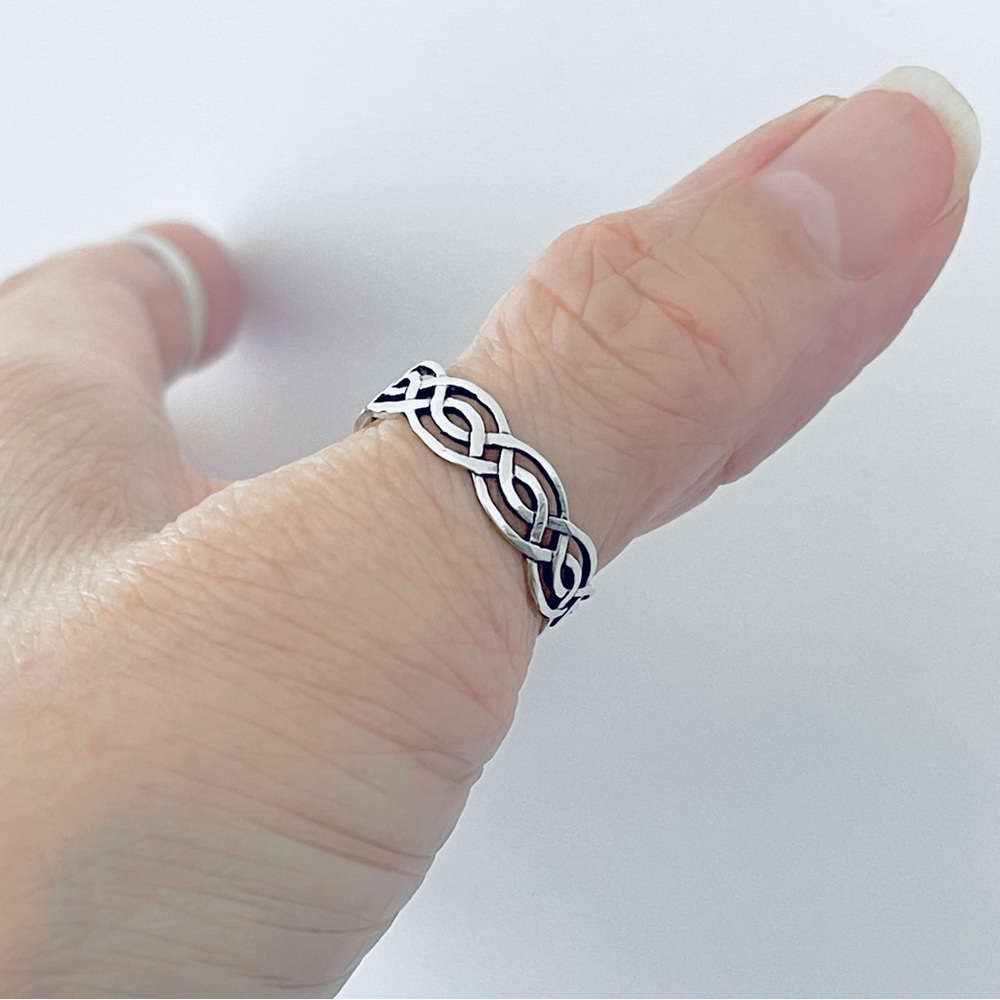 Sterling Silver Thin Eternity Celtic Ring, Trinity Rings, Love Knot Wedding Band